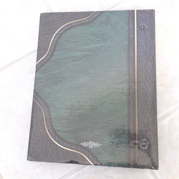 NEW Albums x2 Bundle - Picture 4 of 7